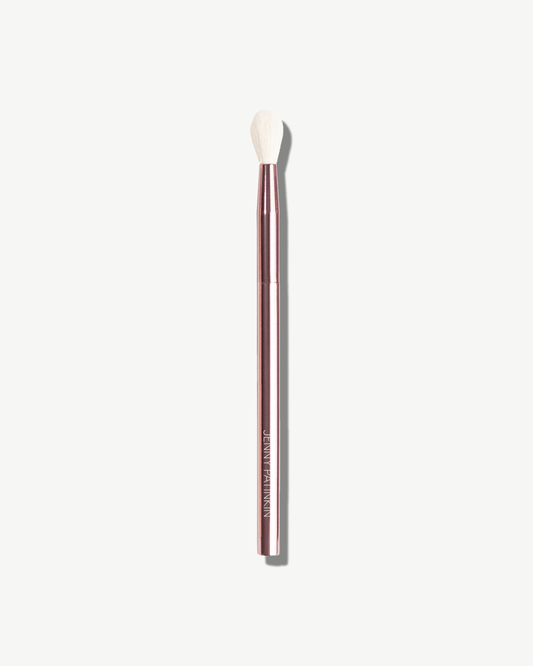 Sustainable Luxury Crease Brush