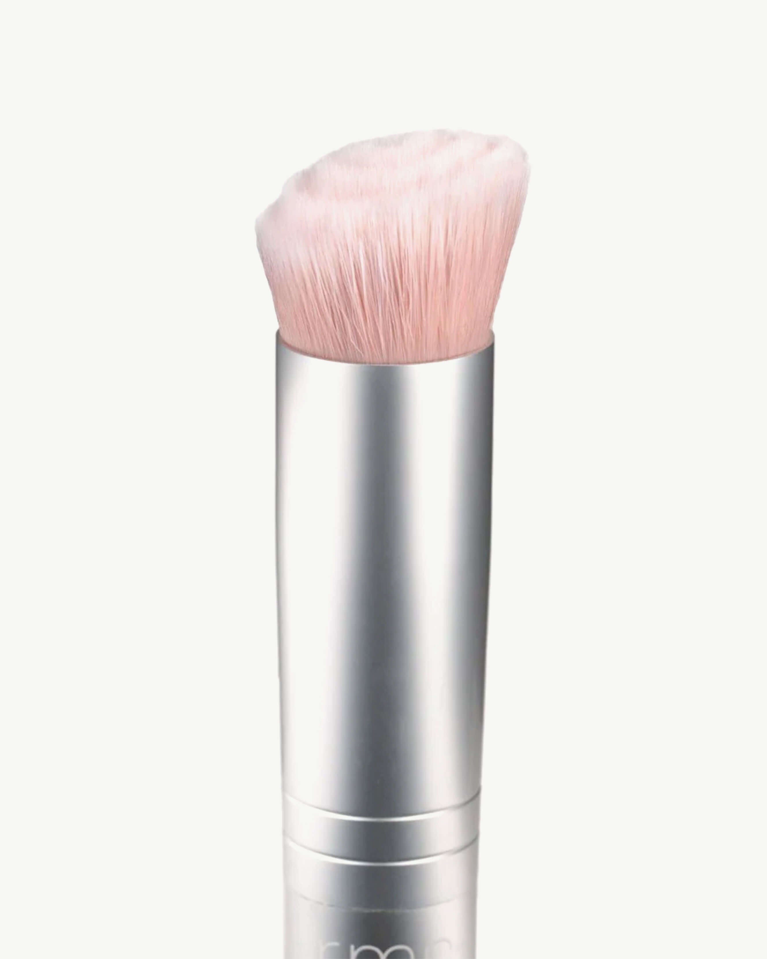 Skin2Skin Foundation Brush