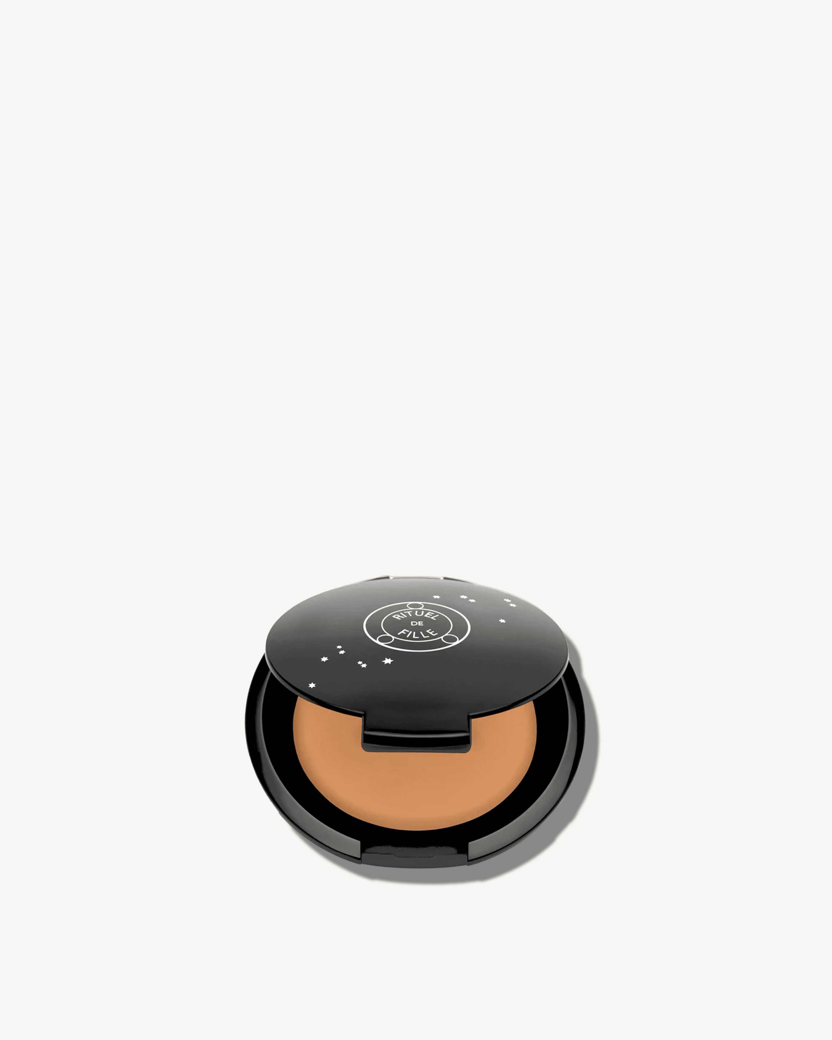 Io (for medium skin with neutral undertones)