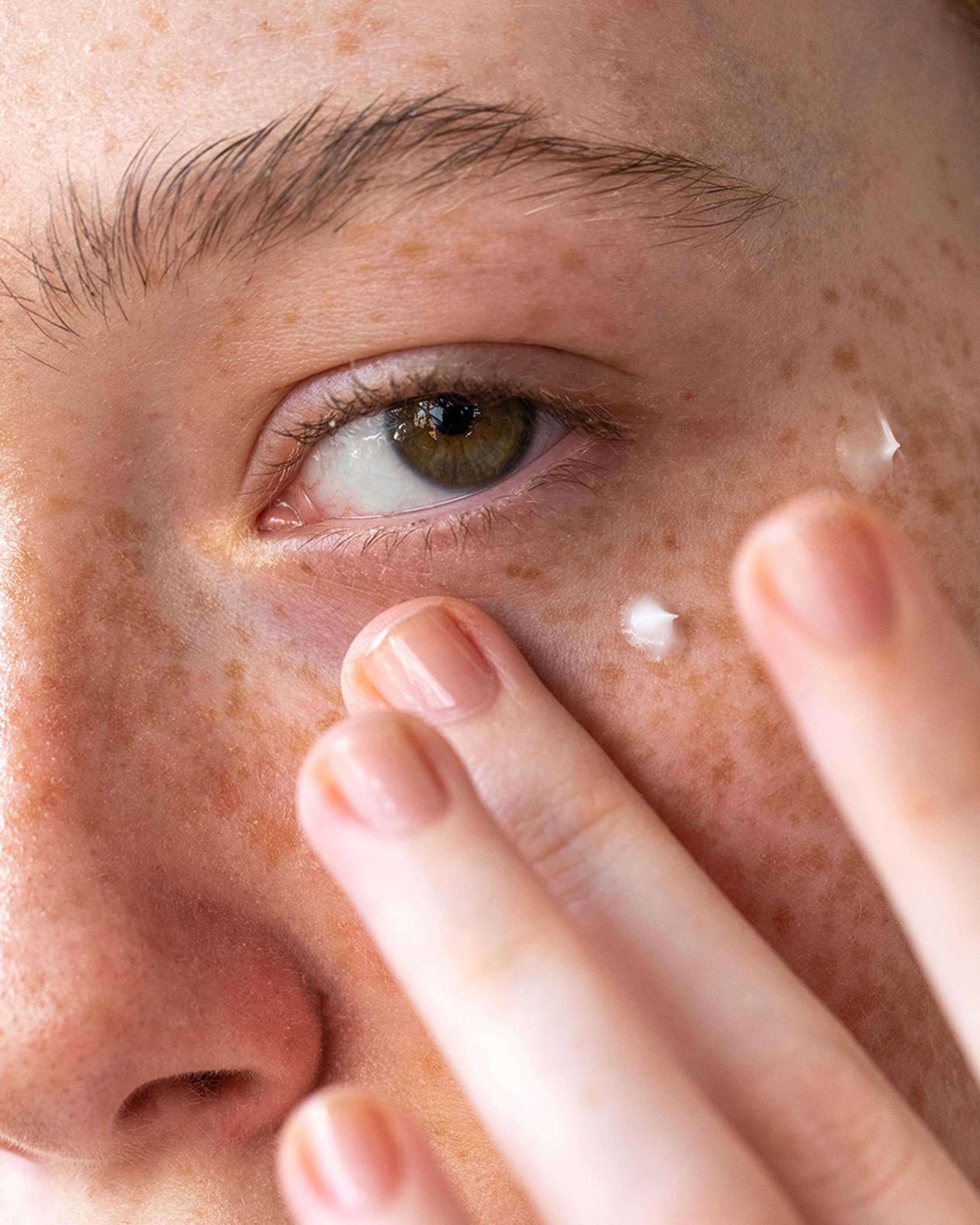 Smoothing Vitamin C Eye + Expression Lines Cream